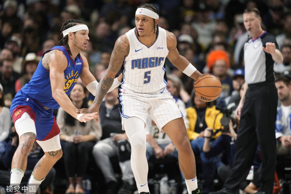 的表现至关 的表现至关